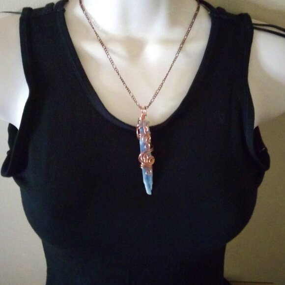 Raw Rough Blue Kyanite Dagger Pendant ~ Copper Wire Wrapped + 21" Figaro Chain - Picture 6 of 12